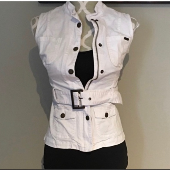 4 blouses!! - Picture 4 of 8